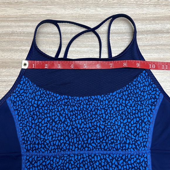 Lululemon longline bra size 8 - Picture 6 of 6